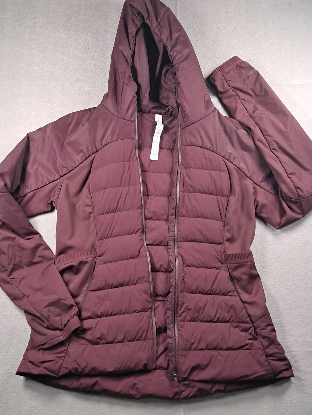 lululemon Down Jacket Women’s 12 Burgundy Hooded Goose Down Puffer